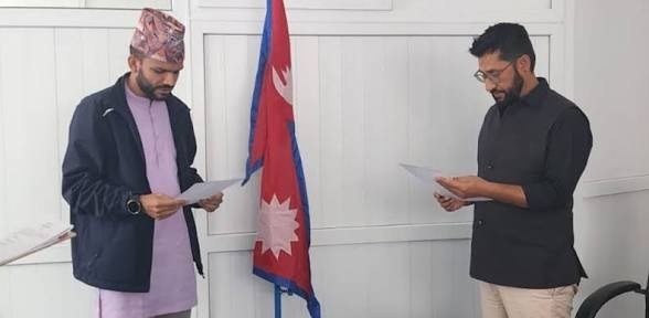रास्वपा सचिवालय सदस्य सागर ढकालले लिए पद तथा गोपनीयताको शपथ